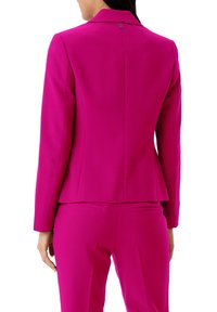 comma D INTÉRIEUR - Blazer - fuchsia