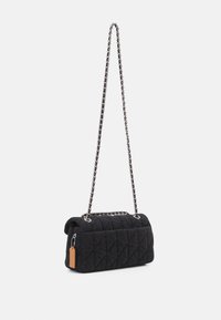 COACH TABBY SHOULDER BAG 26 WITH QUILTING - Rankinė per petį - black