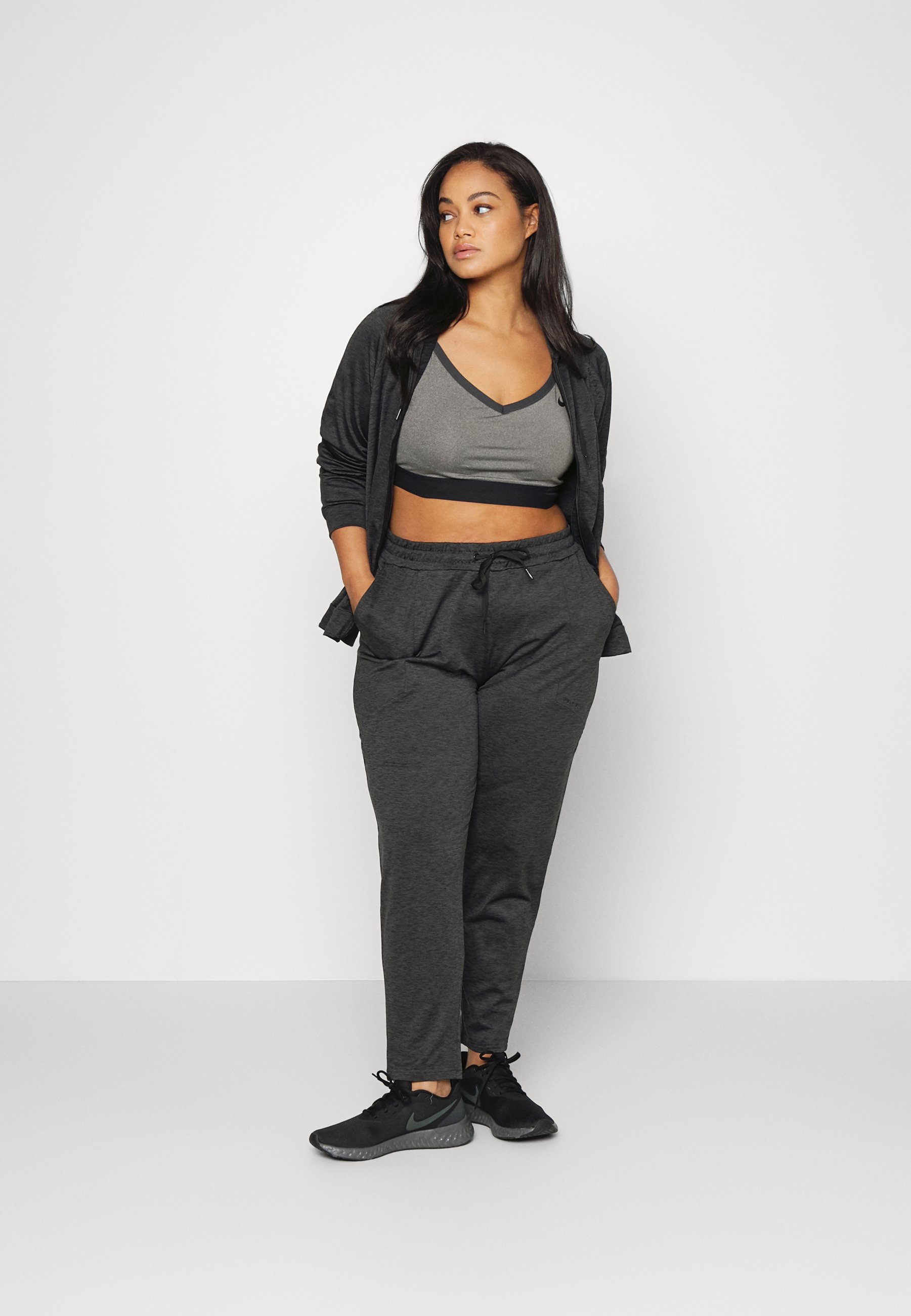 ONLY Play ONPNASHA BRUSH CURVY - Pantaloni sportivi - black melange/nero -  Zalando.it