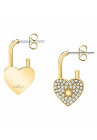 Orecchini a forma di cuore in tonalità oro, caratterizzati da un design liscio e uno impreziosito da pietre brillanti. Entrambi presentano un meccanismo di chiusura unico.
