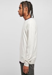 Urban Classics Pulover - lightgrey