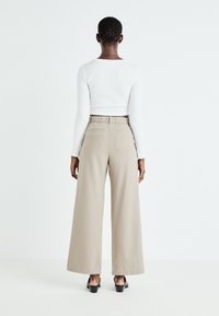 GAP TROUSER - Hlače - medium cool brown