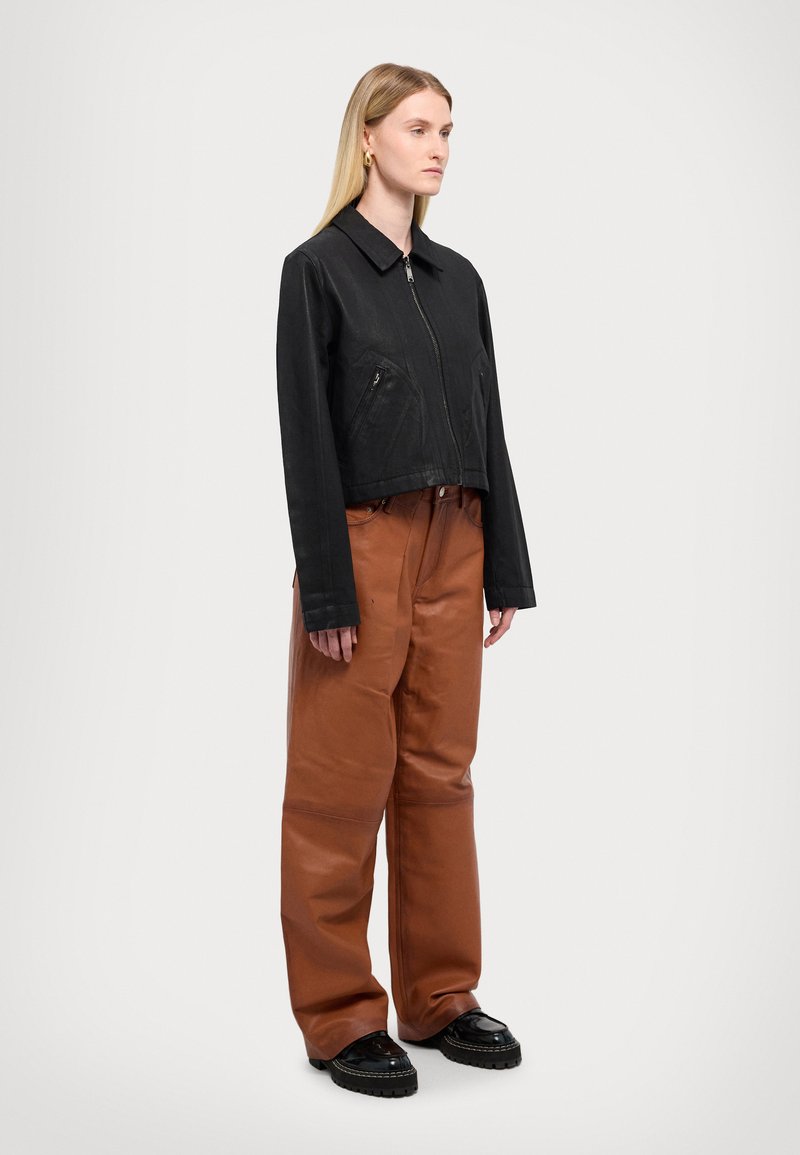 Won Hundred DALIA COATED - Casaco de ganga - black