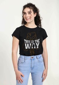 Star Wars STAR WARS: THE MANDALORIAN WAY - Triko s potiskem - black