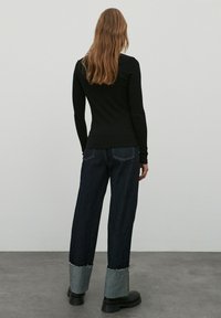 EDITED SVETLANA - Longsleeve - schwarz