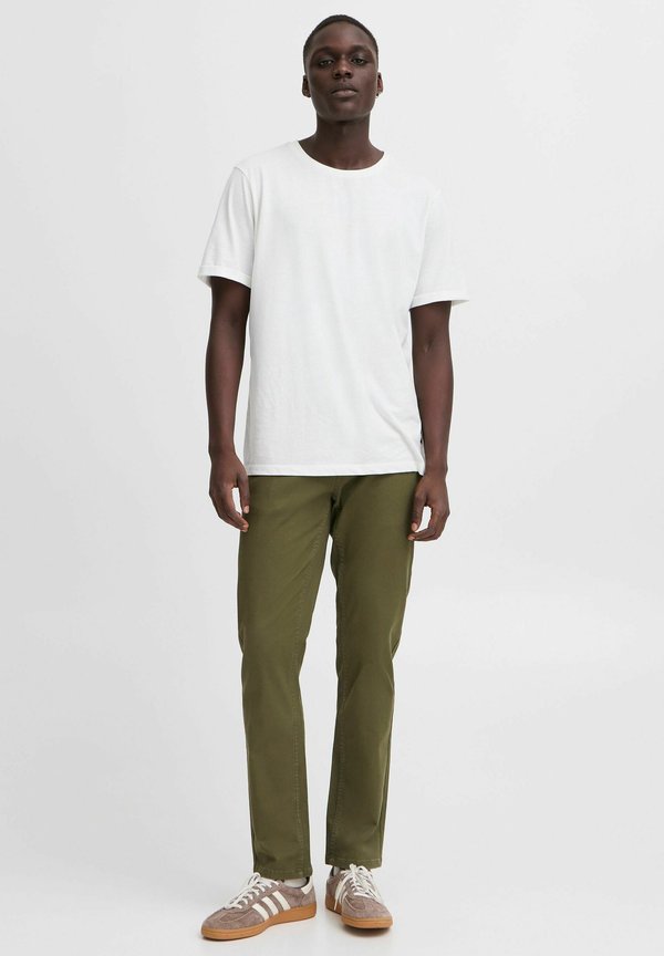 BHEDNAN - Chinos - olive night4
