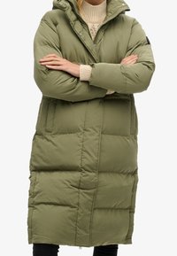 Superdry & Co Abrigo de invierno - khaki