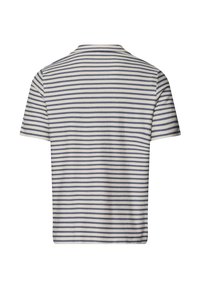 Camicetta a maniche corte a righe in crema e blu navy, con collo tondo, texture morbida e vestibilità rilassata. Senza loghi o decorazioni visibili.