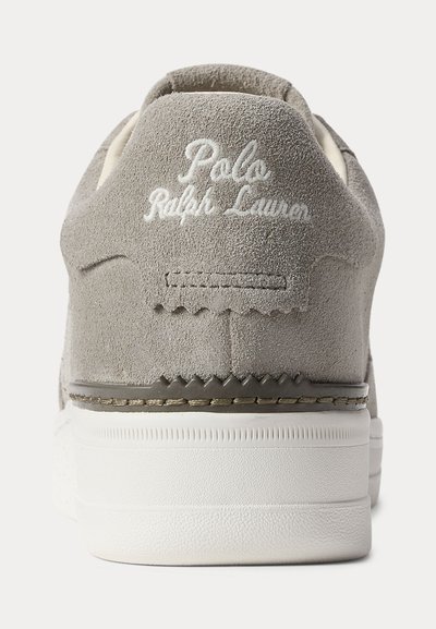 Polo Ralph Lauren MASTERS COURT SUEDE SNEAKER UNISEX - Sneakers laag - earth grey