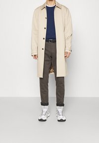 J.LINDEBERG Stickad tröja - blue