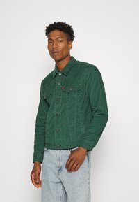 Levi's® TRUCKER JACKET - Casaco de ganga - pineneedle