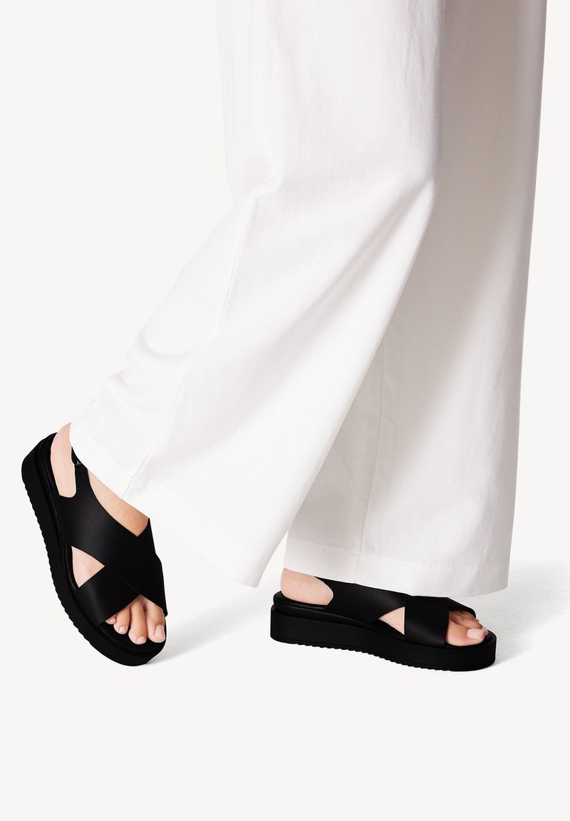 Tamaris Nadea Platform Wedge Sandal in Black Size 36