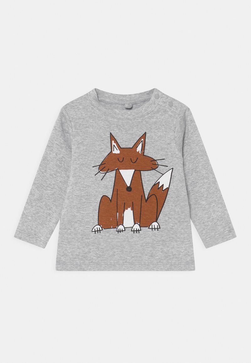 Chemise grise à manches longues avec un design de renard cartoon marron et des accents blancs. Tissu doux, encolure ronde et détails de boutons-pression.