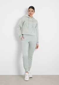 Guess NEW ALISA - Felpa con cappuccio - verde