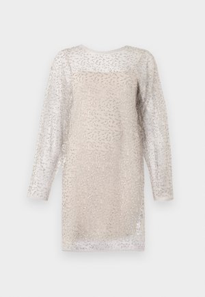 Krátká béžová mini šaty s dlouhým rukávem a průsvitným vzorem pokrytým stříbrnými flitry, s kulatým výstřihem a rovnou siluetou.