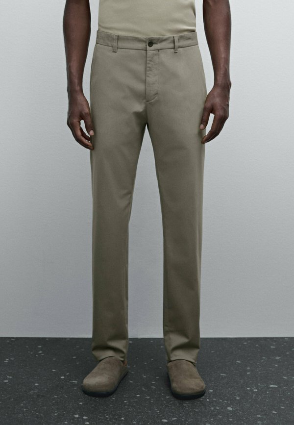 COMFORT BLEND - Chino