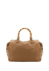 Taschenhandtasche aus tanfarbenem Leder mit Bambusgriff, Reißverschlussverschluss und doppelten Hardware-Akzenten an den Seiten. Glatte Textur und runde Form.