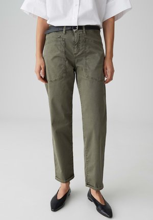 MID RELAXED FIT - Stoffhose - olive leaf