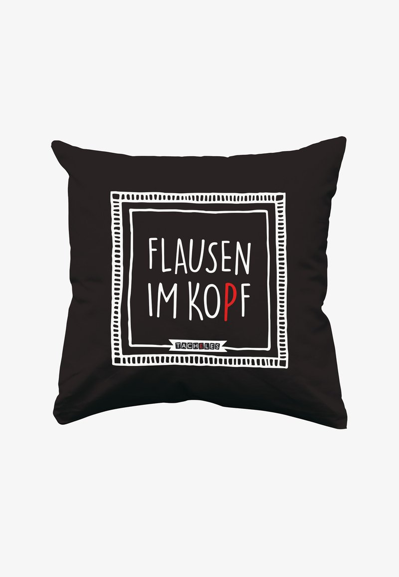Schwarzes Dekokissen mit weiß umrandetem Rahmen, darauf der Text "FLAUSEN IM KOPF" in Weiß und Rot, glatte Stofftextur.