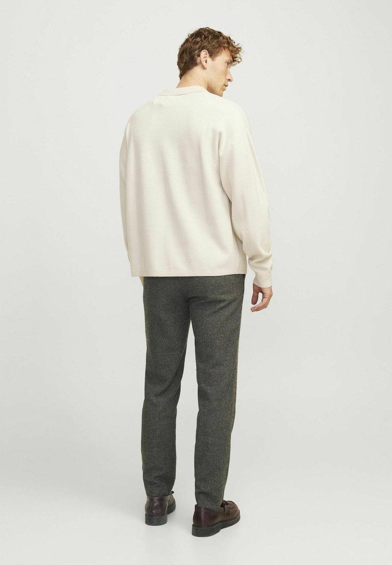 Traje De Hombre JACK & JONES Jjejaxon - Azul Marino, Corte Ajustado, Talla 52