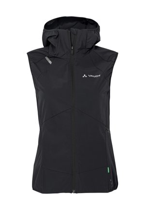 Gilet nero senza maniche con cappuccio, zip frontale, dettagli riflettenti, tessuto testurizzato e logo VAUDE sul petto.