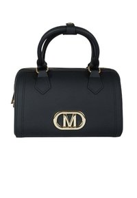 Bolso negro estructurado con asas redondeadas y un cierre ovalado dorado que presenta una gran "M" y la marca "Marc Ellis".