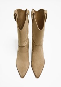Bershka HIGH-HEEL - Cowboy-/Bikerlaarzen - beige