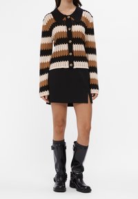 Object Vest - sand