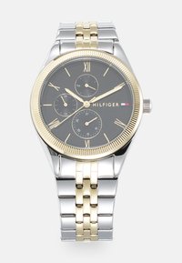 Tommy Hilfiger - CASE DIAL WITH ACCENTS BRACELET - Montre - silver-soloured/gold-soloured/black Image miniature 1