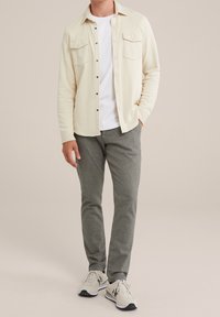 WE Fashion Chinos - green