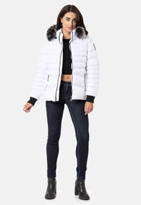 Cipo & Baxx STEPP - Winterjacke - white