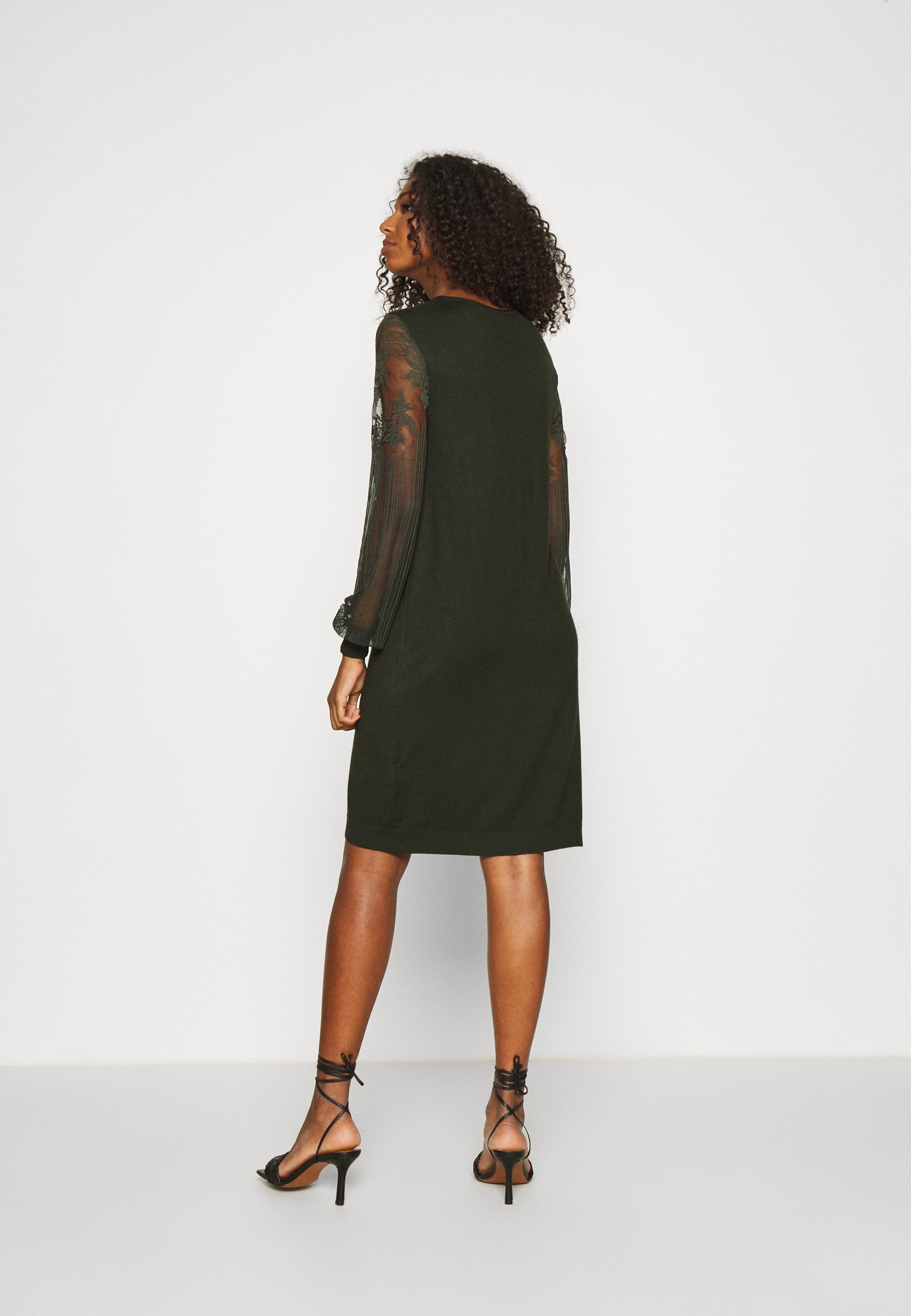 ONLVIKTORIA DRESS Strickkleid rosin ONLVIKTORIA DRESS Strickkleid rosin