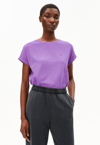 ARMEDANGELS IDAARA - Basic T-shirt - orchid