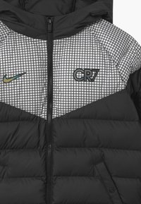 Nike Performance CR7 PADDED  - Giacca invernale - black/white/iridescent