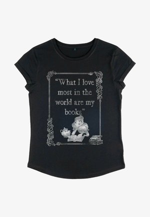 Czarna koszulka z szarym nadrukiem dziewczyny czytającej książkę z imbrykiem. Napis brzmi: "To, co kocham najbardziej na świecie, to moje książki."