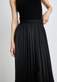 DKNY PULL SKIRT - Plisirano krilo - black