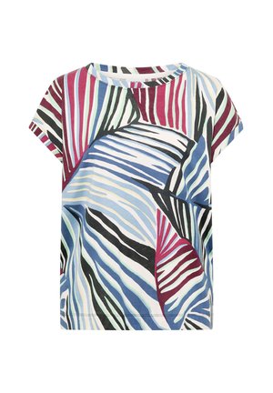 Top med korte ærmer og rund hals med abstrakte flerfarvede striber i blå, rød, sort og hvid, der danner et dynamisk mønster.