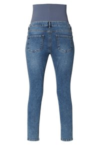 Niebieskie dżinsy z wysokim, elastycznym pasem. Charakteryzują się dopasowanym krojem, pięcioma kieszeniami oraz postrzępionymi nogawkami.