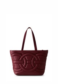 Borsa tote in pelle bordeaux con motivo circolare trapuntato, due manici in tessuto texture, chiusura superiore con zip e un ampio interno.