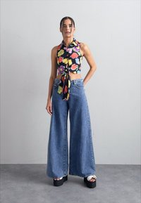 MOSCHINO JEANS TROUSERS - Traperice opuštenog kroja - blue