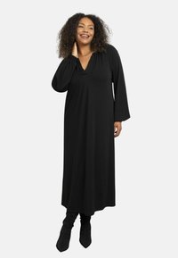Live Unlimited London V-NECK MIDI - Trikoomekko - black