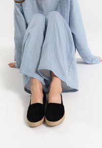 RYŁKO Espadrilles - black