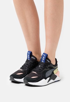 Puma, Baskets basses - black