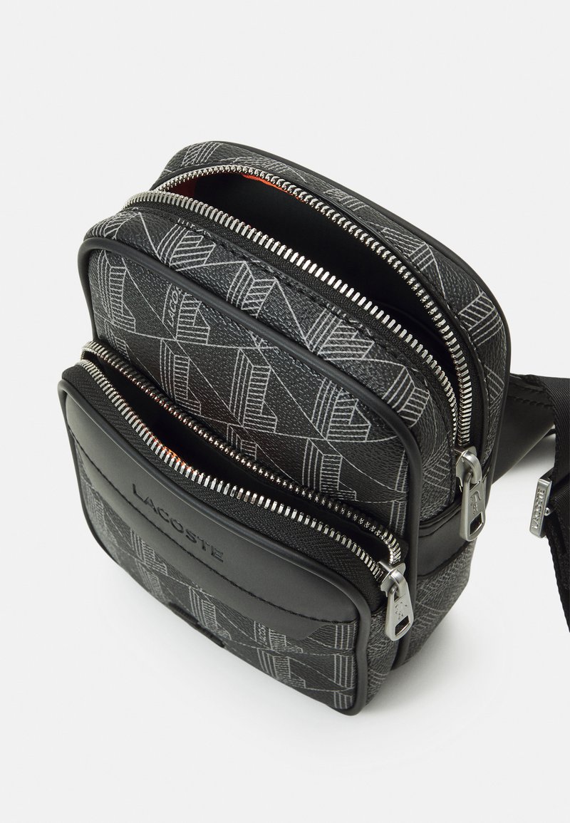Lacoste THE BLEND UNISEX - Umhängetasche - monogram noir gris 
