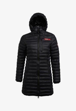 Czarna kurtka puchowa z kapturem. Posiada poziome pikowane wzornictwo, zapinane na zamek kieszenie oraz czerwone logo "JACKIT" na piersi.