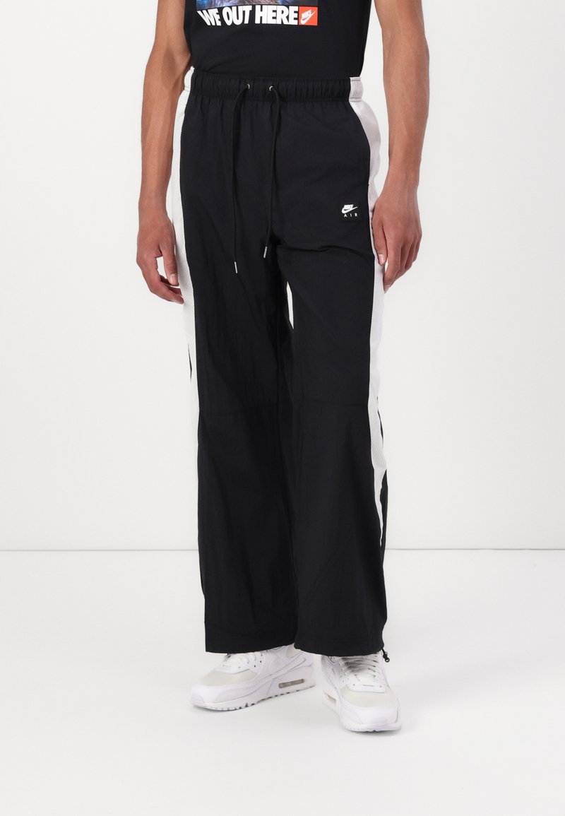 Nike Sportswear - AIR PANT - Pantaloni sportivi - black/white, Ingrandire