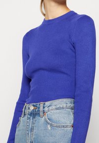 Even&Odd Sweter