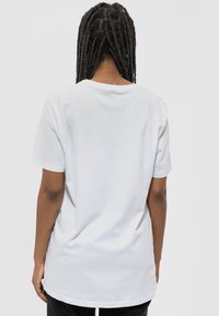 Paradiso Clothing THE ROLLING STONES RETRO MICK JAGGER LIVE - Print T-shirt - white