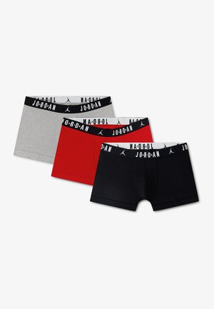 Trois paires de boxers de la marque Jordan en gris, rouge et noir avec des ceintures élastiques noires ornées de logos Jordan blancs.