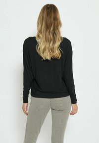 Desires SEVEN BAT SLEEVE - Langarmshirt - black
